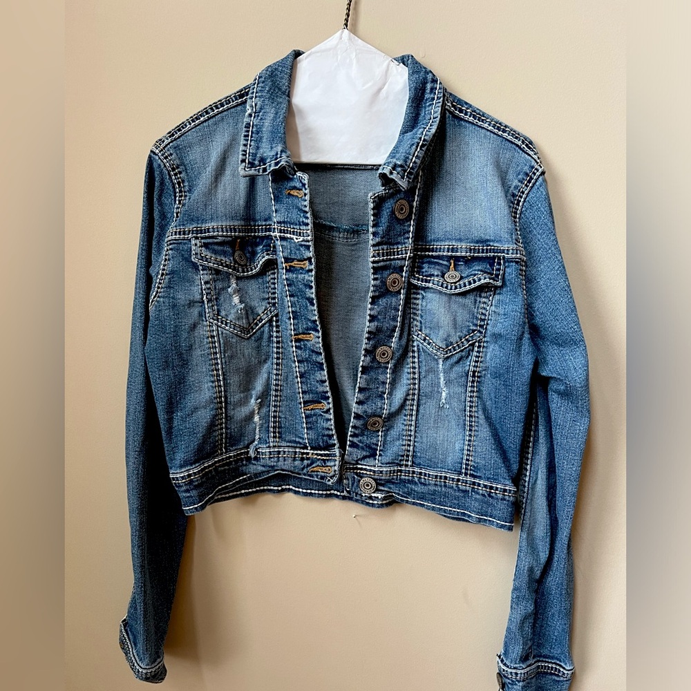 Cropped, Denim Jacket- Like New!